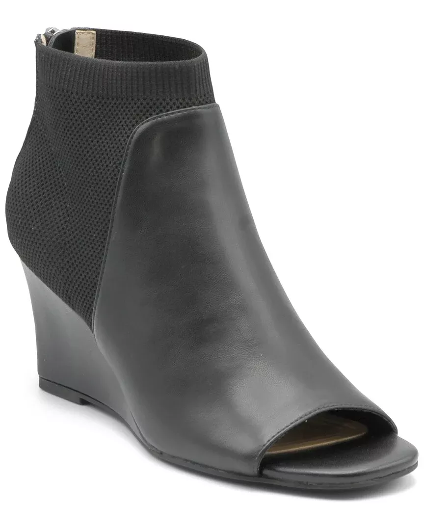 Adrienne Vittadini Aria Shootie