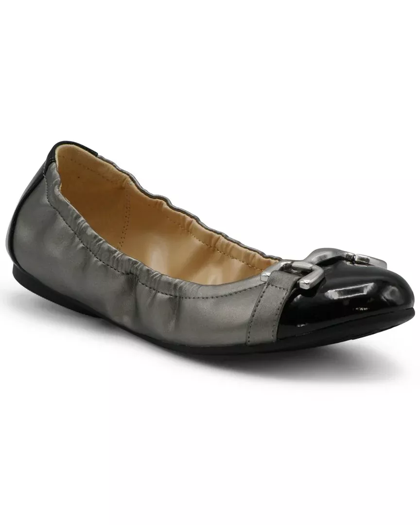 Adrienne Vittadini Cadeeno Flat
