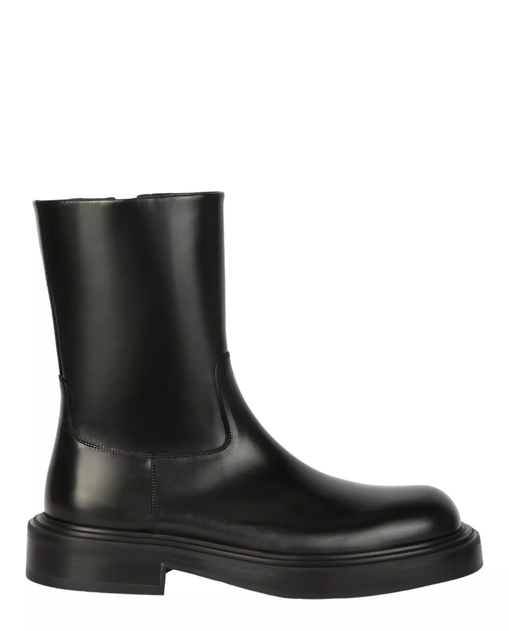 Ferragamo Mens Formia Ankle Boots